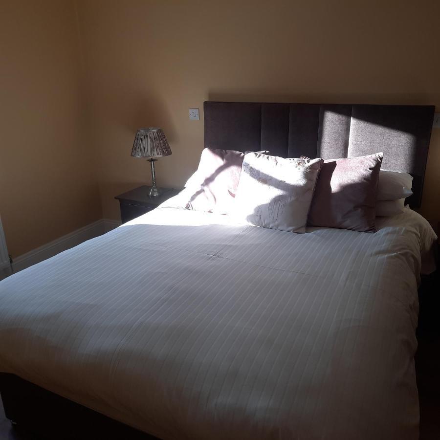 Holywood House No 2 Holiday home *